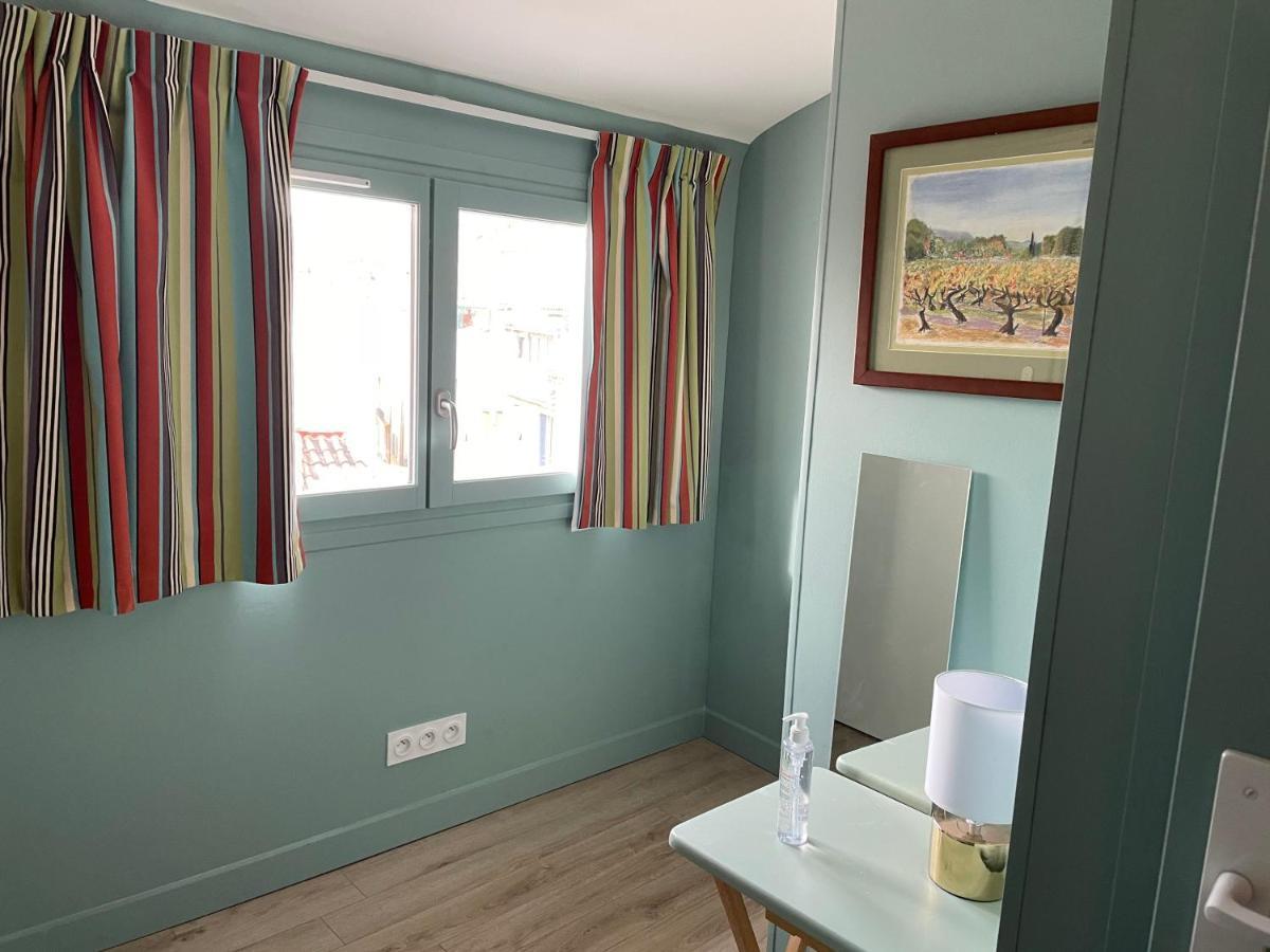 Au Coeur Du Vieux Toulon Au Calme Appartement Renove Climatise Confortable Etage Eleve Avec Ascenseur Proche Parking Et Toutes Commodites Eksteriør billede