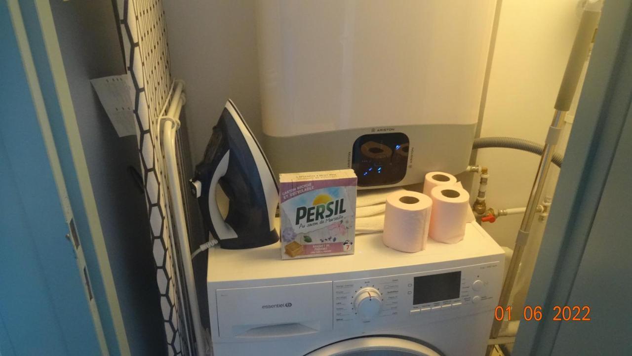 Au Coeur Du Vieux Toulon Au Calme Appartement Renove Climatise Confortable Etage Eleve Avec Ascenseur Proche Parking Et Toutes Commodites Eksteriør billede