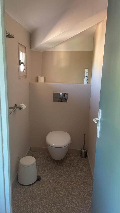 Au Coeur Du Vieux Toulon Au Calme Appartement Renove Climatise Confortable Etage Eleve Avec Ascenseur Proche Parking Et Toutes Commodites Eksteriør billede