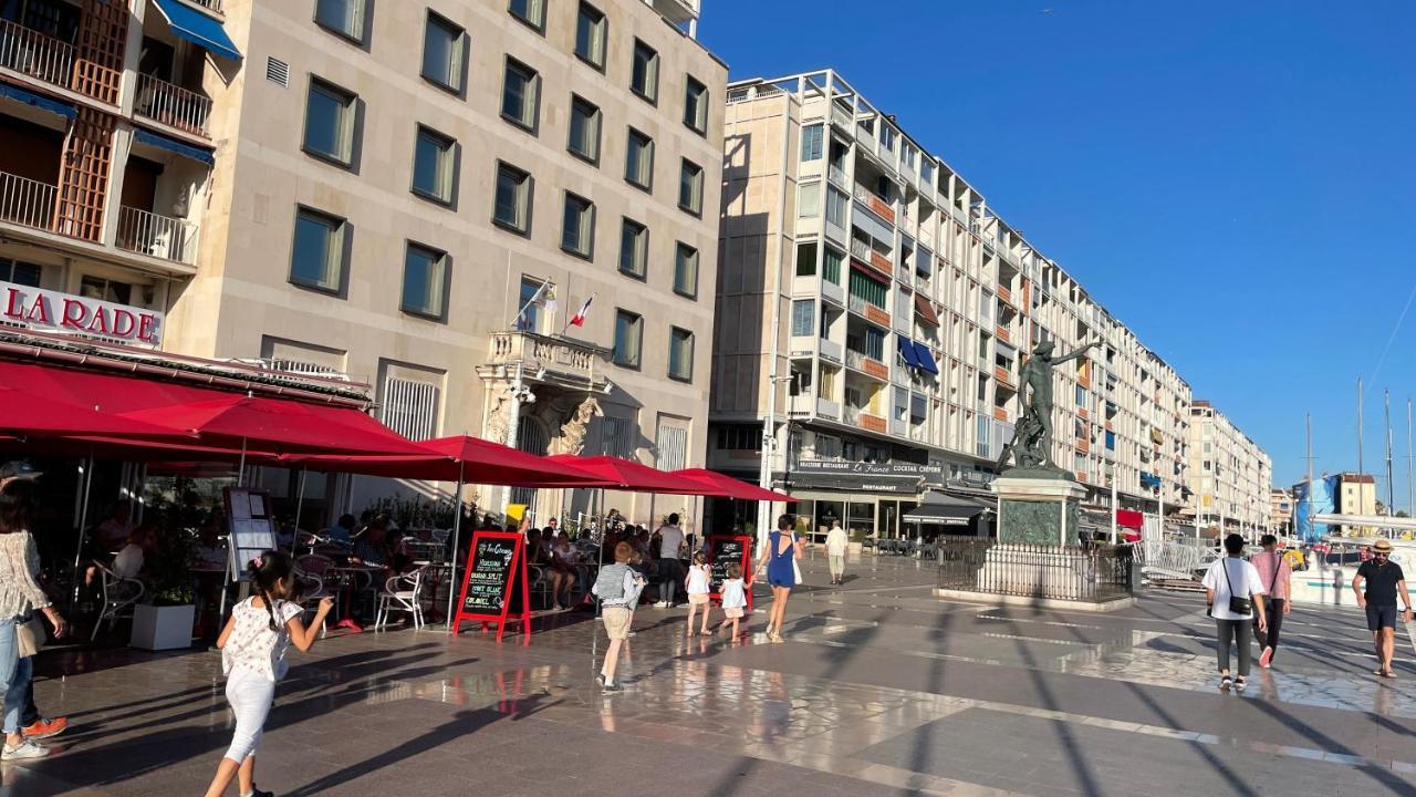 Au Coeur Du Vieux Toulon Au Calme Appartement Renove Climatise Confortable Etage Eleve Avec Ascenseur Proche Parking Et Toutes Commodites Eksteriør billede